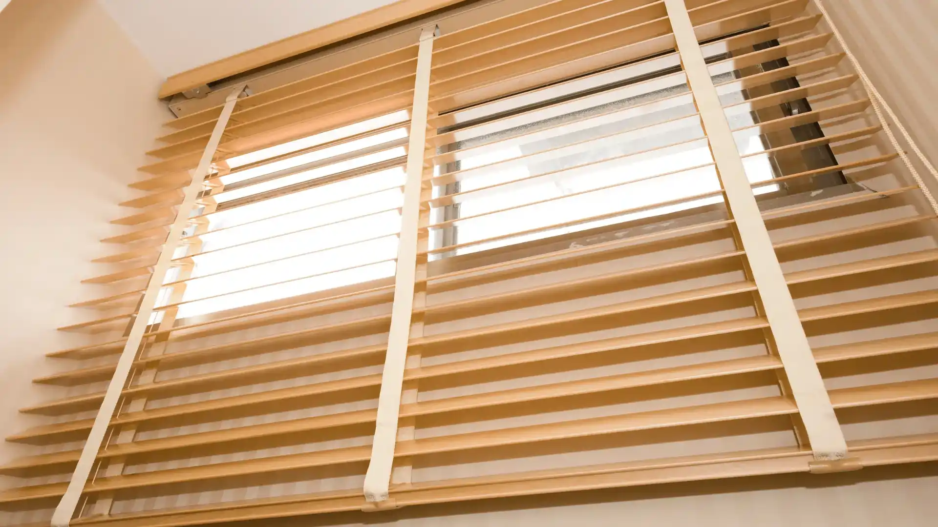 Wooden Window Blinds Design